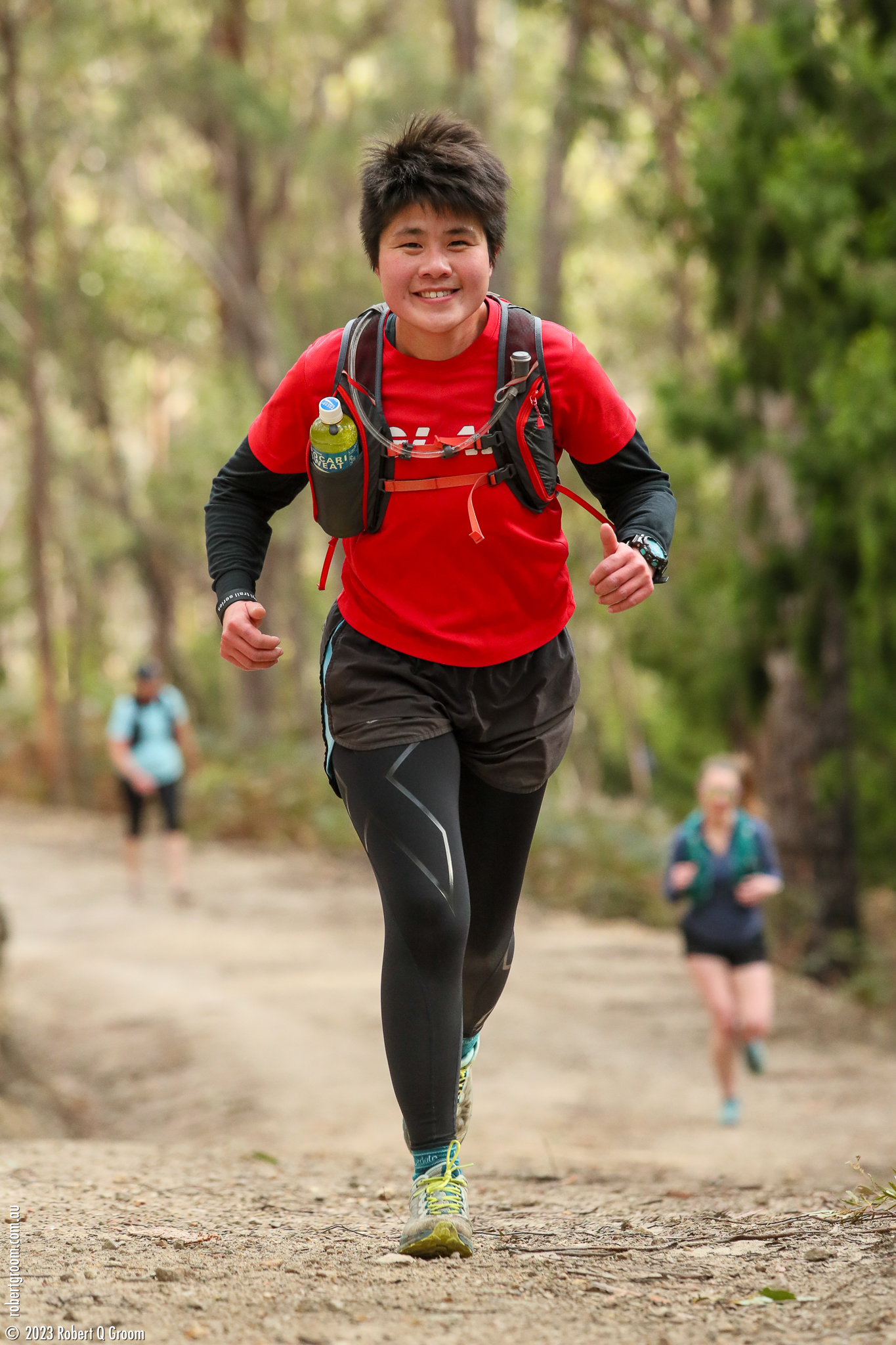 People running uphill during the Tolosa Half